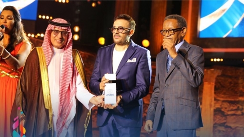  المهرجان يكرّم الفنان صابر الرباعي