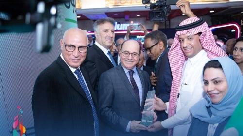  الافتتاح الرسمي لمعرض الأسبو للتجهيزات التكنولوجية وسوق الربامج