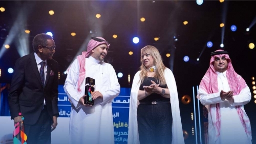 توزيع جوائز المسابقات الإذاعية والتلفزيونية